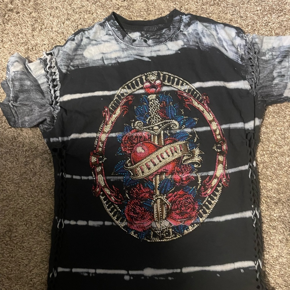 Sizes range from xs-medium price ranging $3-$10